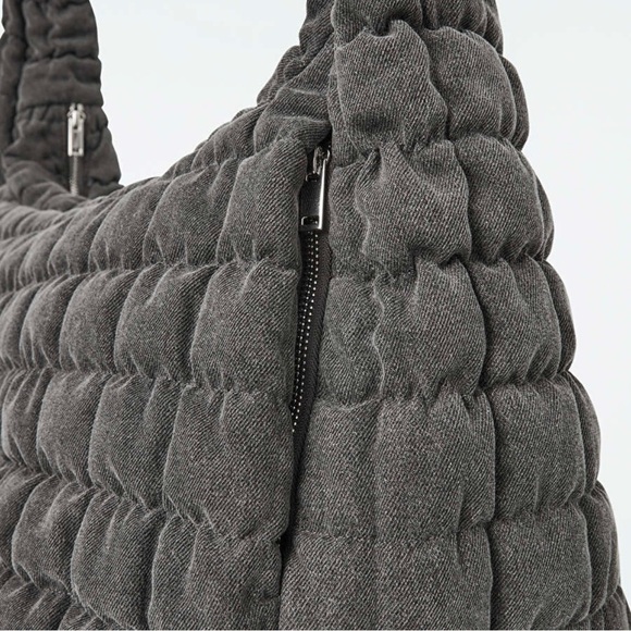 NWOT Cos Oversized Quilt Crossbody Grey Denim (SOLD OUT) - Picture 5 of 7